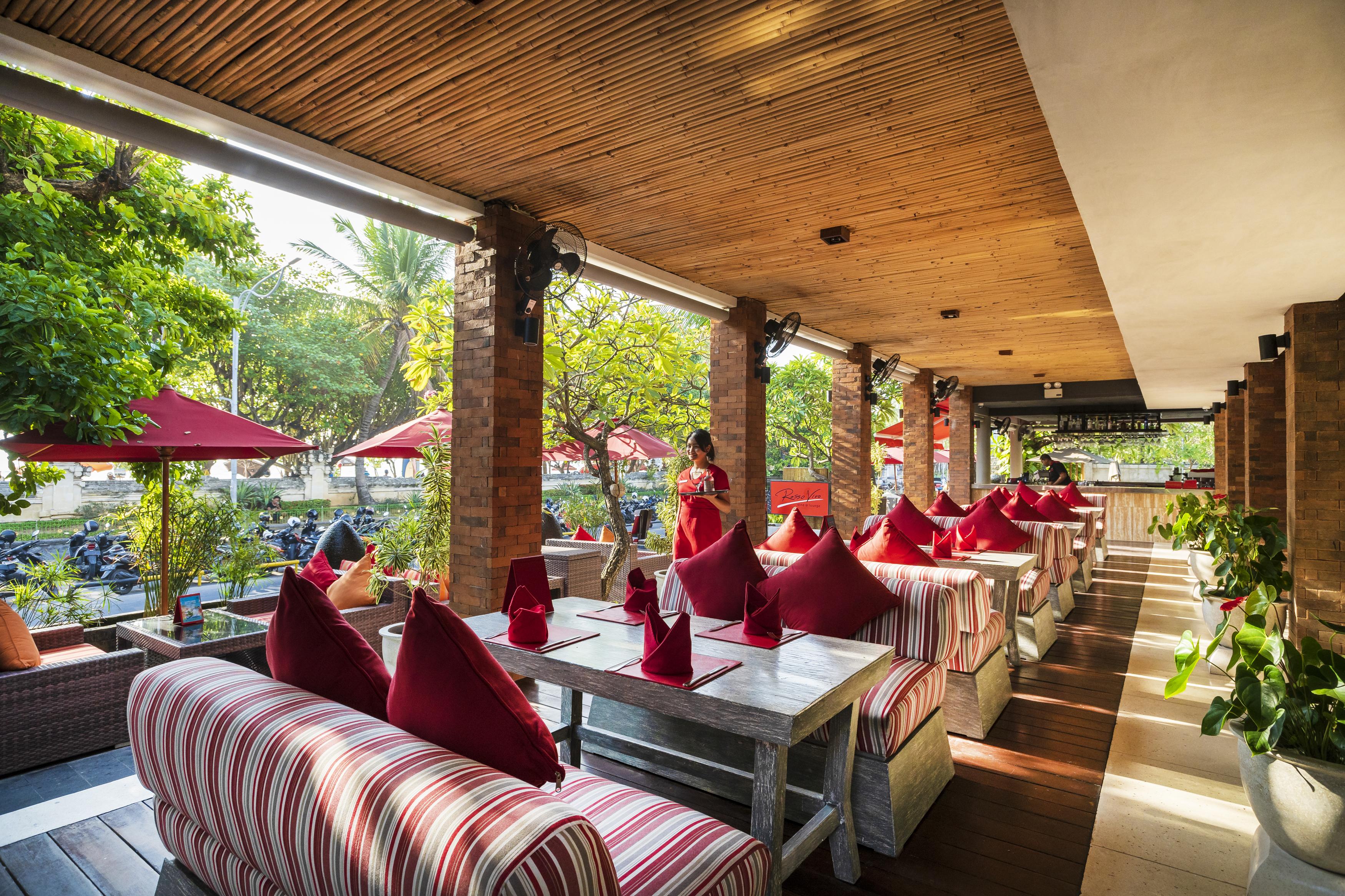 Kuta Seaview Boutique Resort Kültér fotó