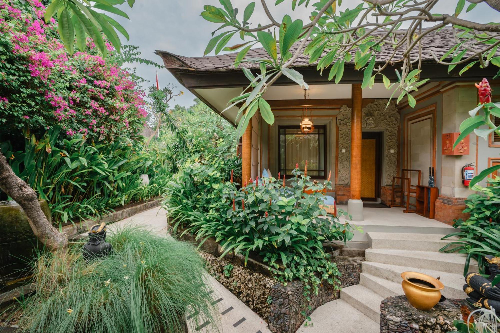 Kuta Seaview Boutique Resort Kültér fotó
