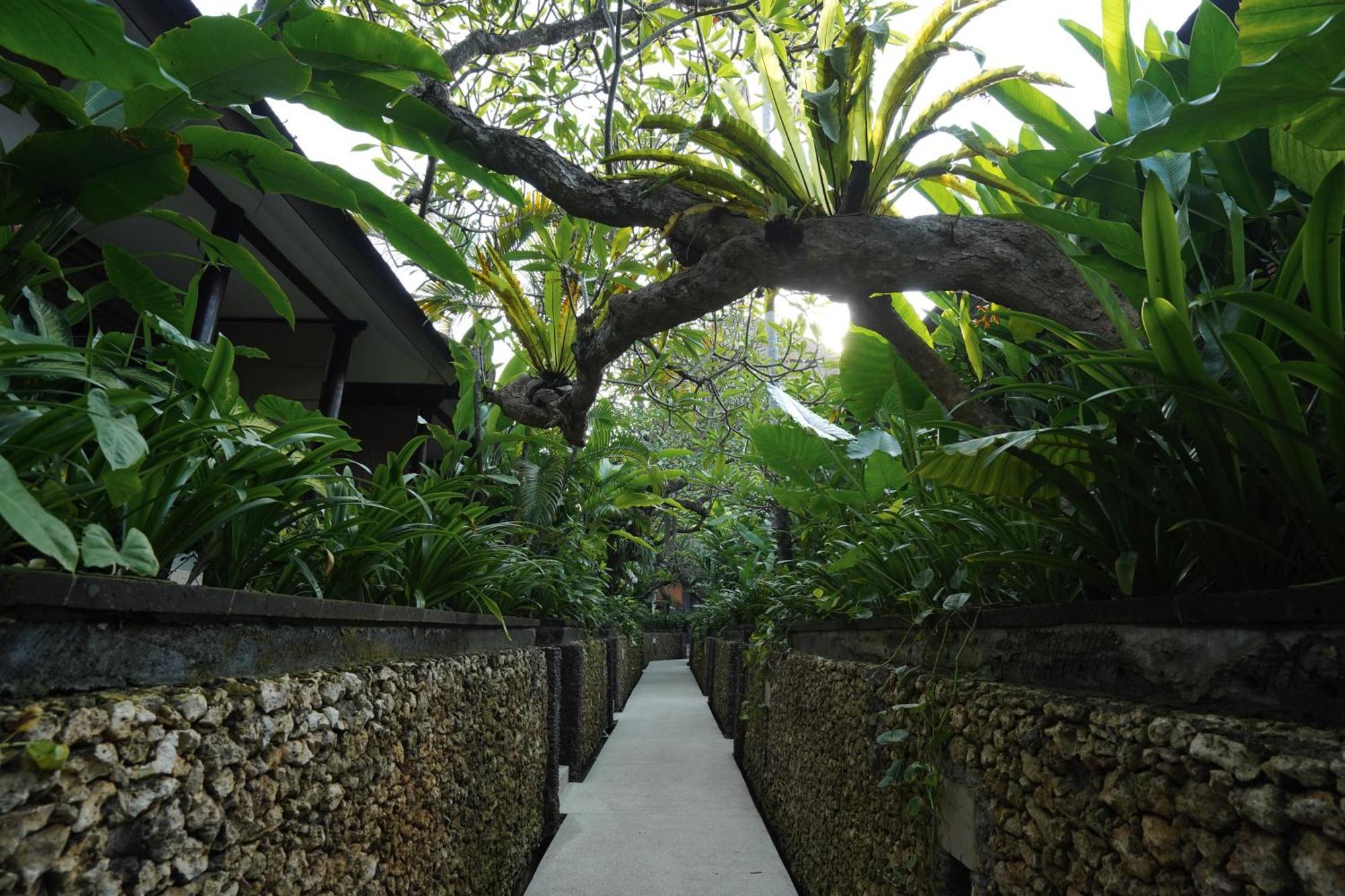 Kuta Seaview Boutique Resort Kültér fotó