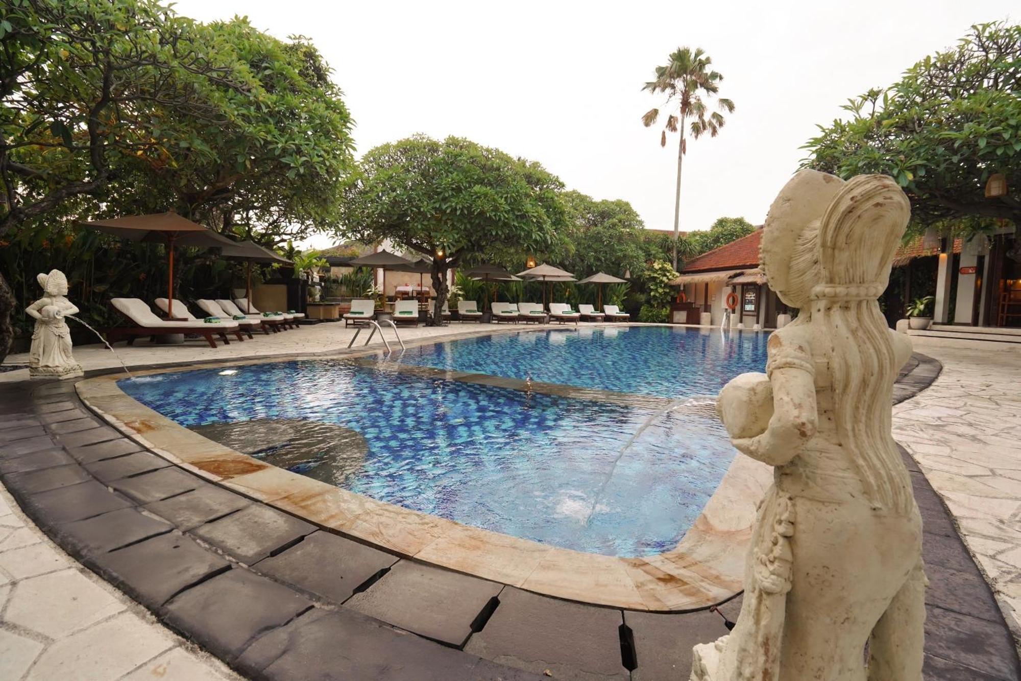 Kuta Seaview Boutique Resort Kültér fotó