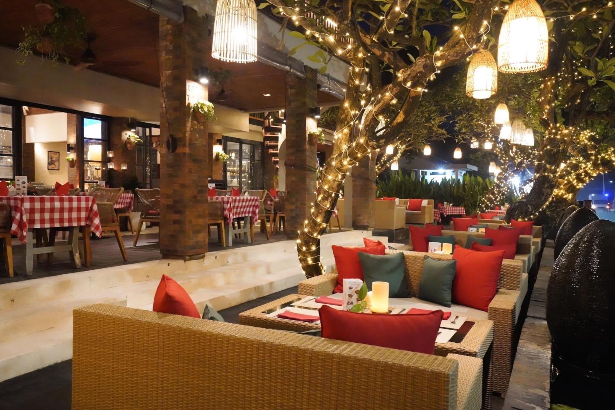 Kuta Seaview Boutique Resort Kültér fotó